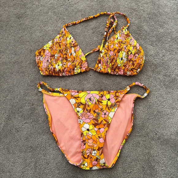 Xhilaration bikini top - Picture 2 of 3